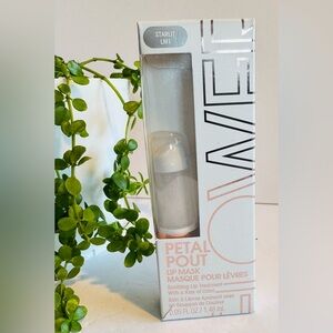 Flower Petal Pout Lip Mask in Starlit 1.48ml NIB